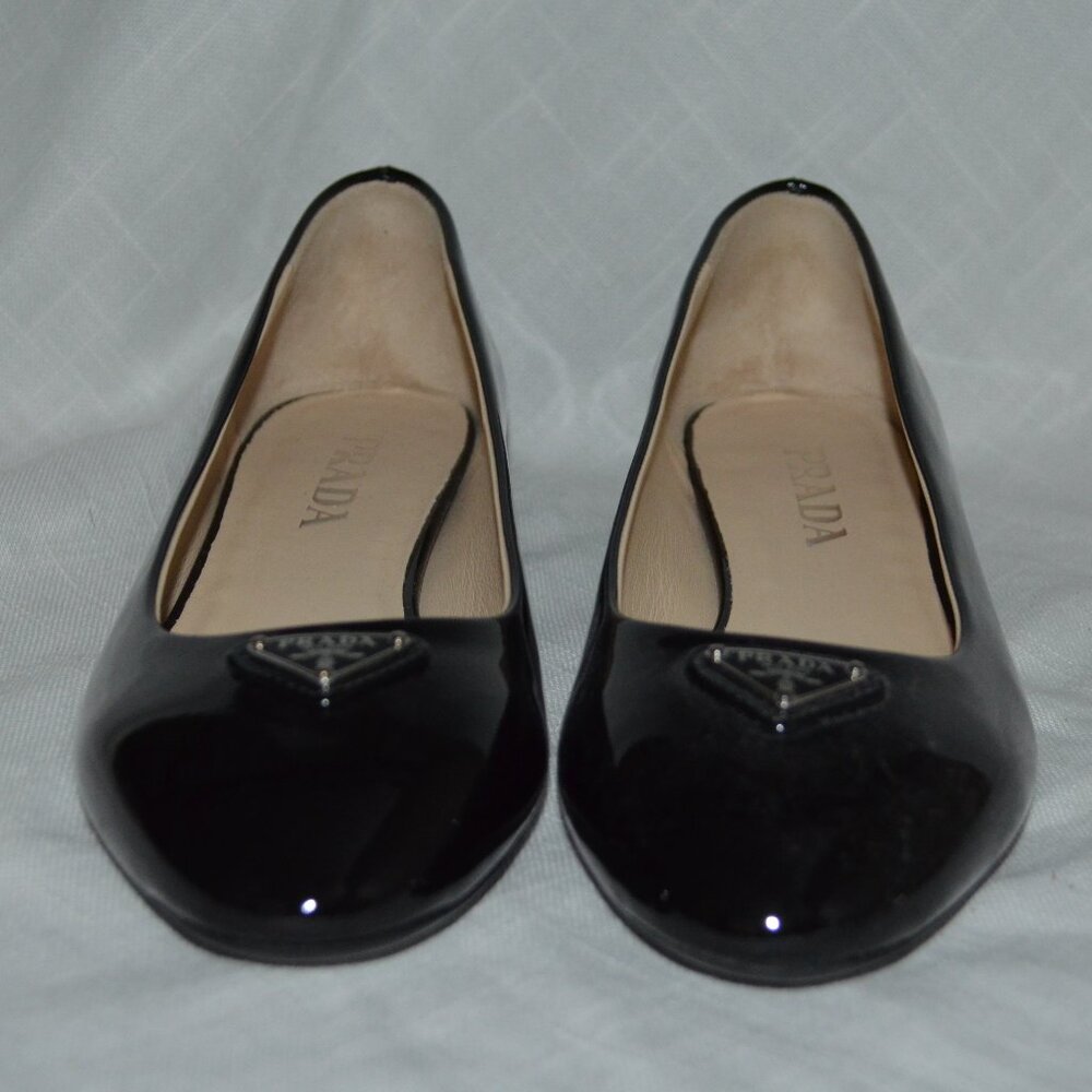 New $950 Sz 37.5 7 Prada Black Patent Leather Logo Ballerina Flat - Picture 7 of 13